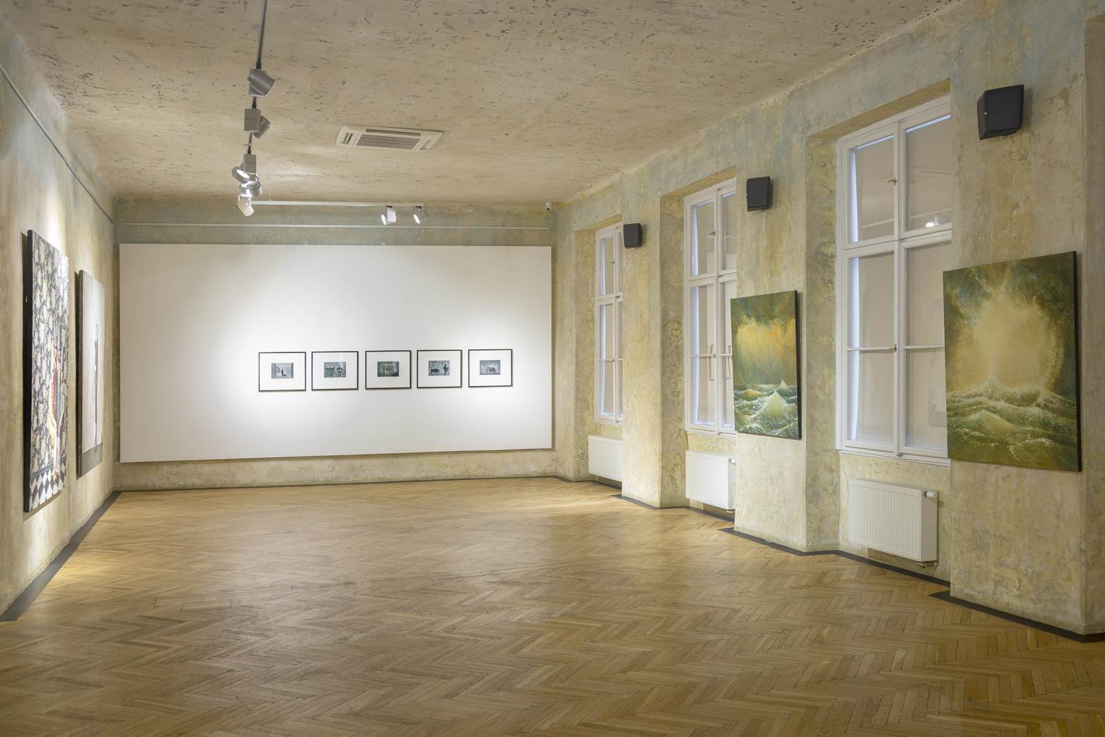 Uwe Hand installation view in SmetanaQ