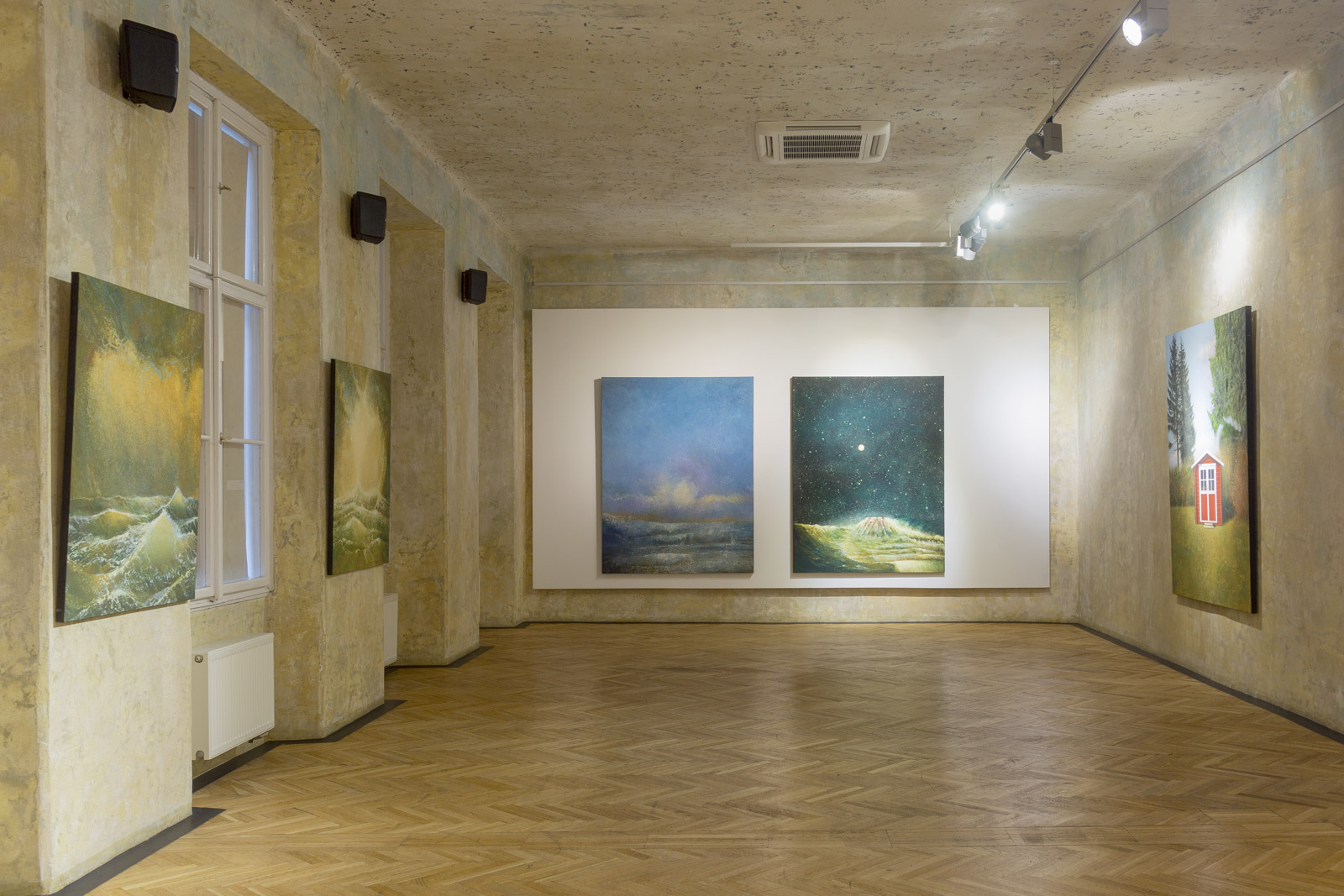 Uwe Hand installation view in SmetanaQ